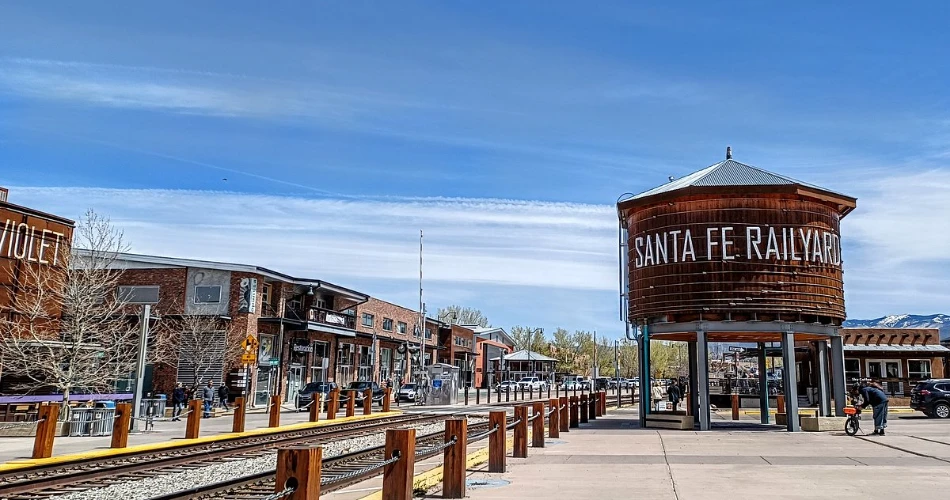 Top Attractions in Santa Fe: Art, Culture, and Desert Beauty